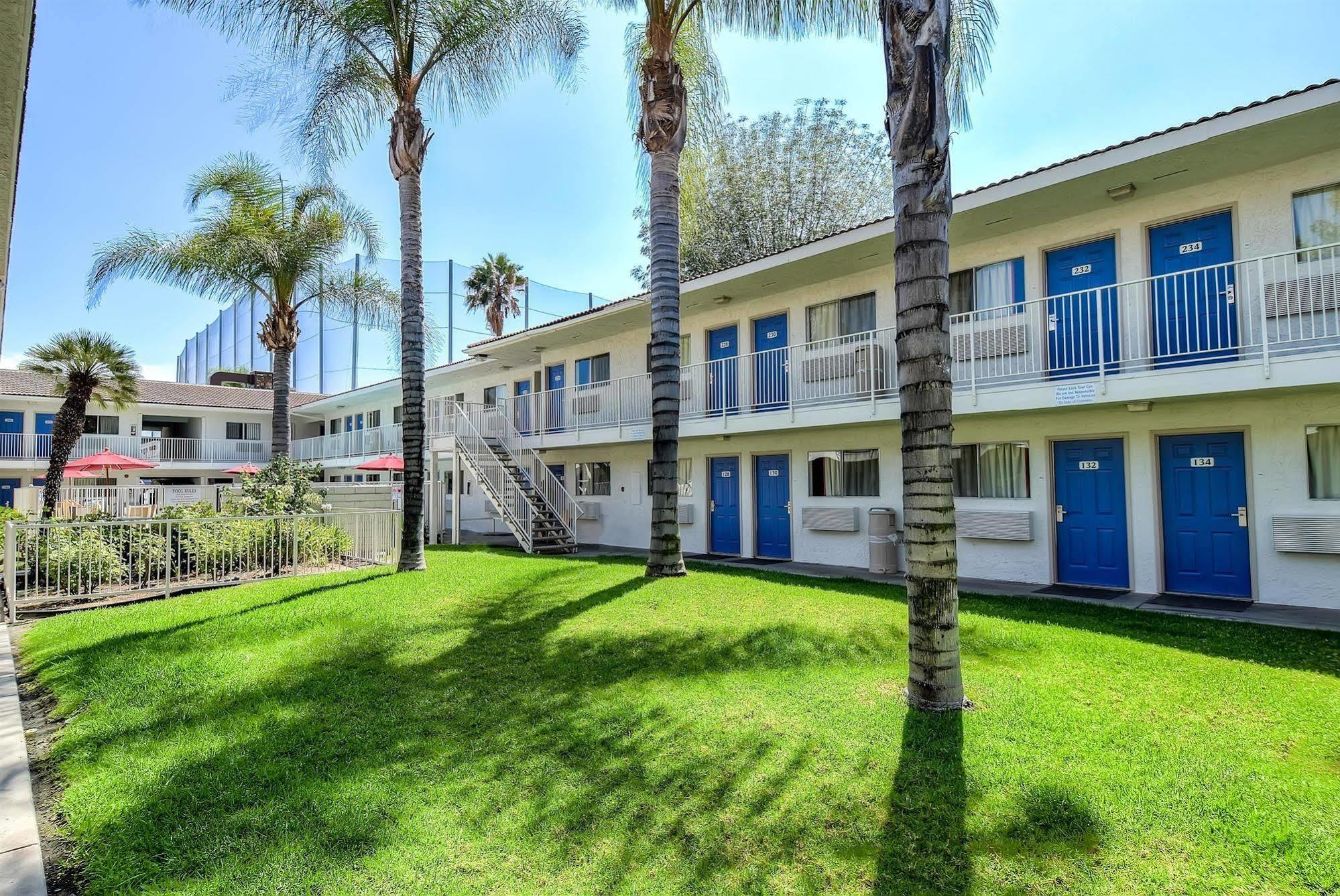 Motel 6-Rowland Heights, Ca - Los Angeles - Pomona מראה חיצוני תמונה