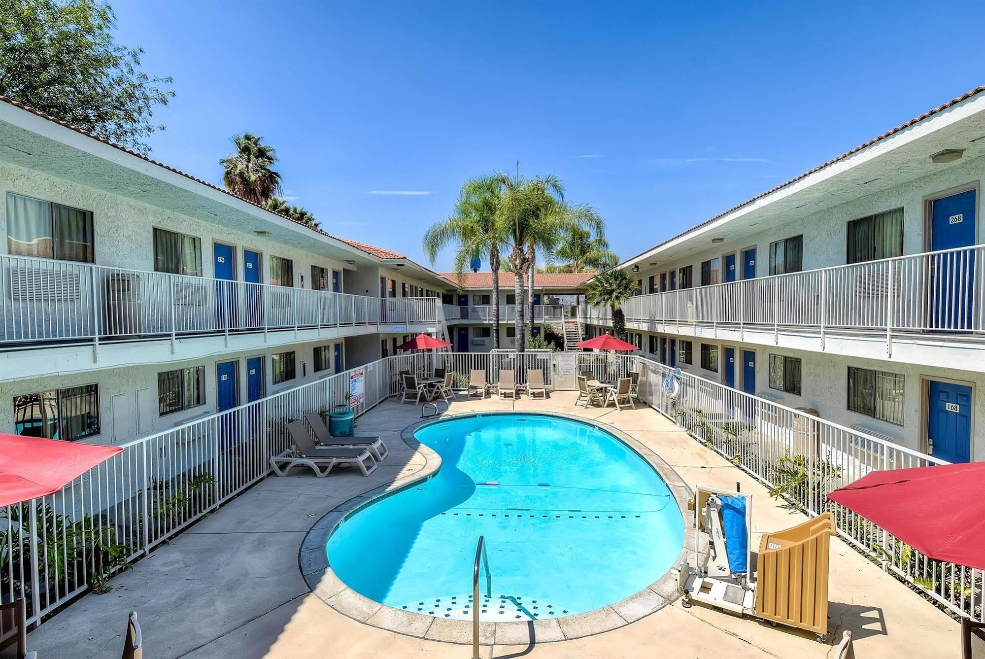 Motel 6-Rowland Heights, Ca - Los Angeles - Pomona מראה חיצוני תמונה